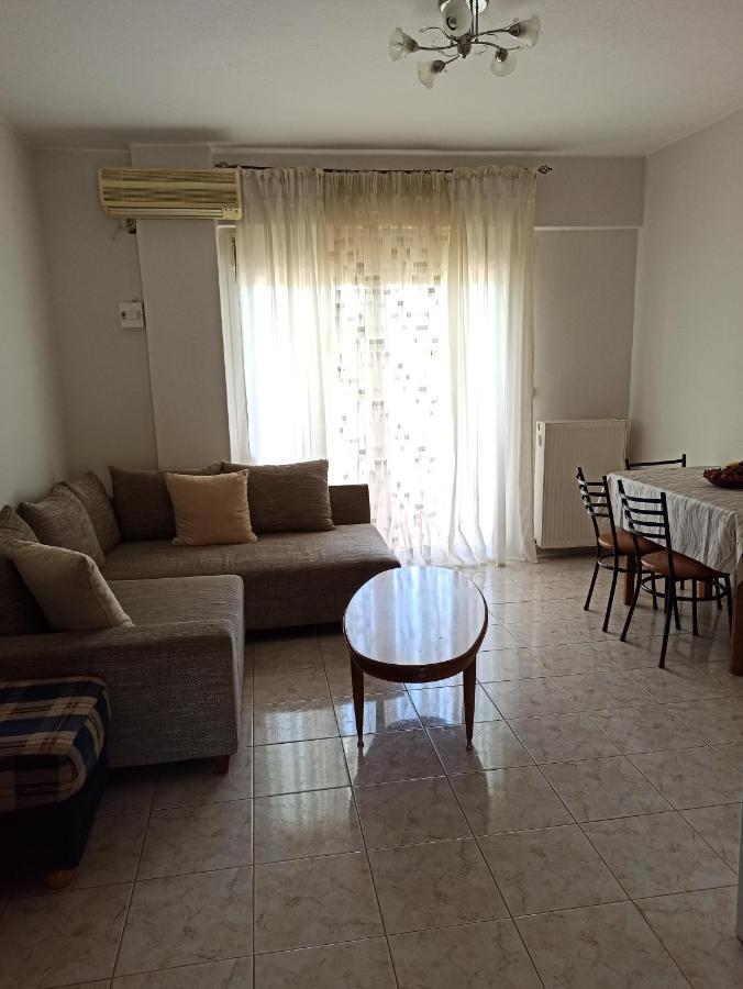 1 Bedroom Apartment In Nea Kallikrateia Exteriör bild