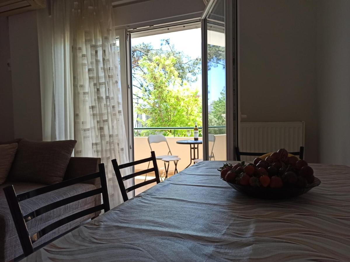 1 Bedroom Apartment In Nea Kallikrateia Exteriör bild